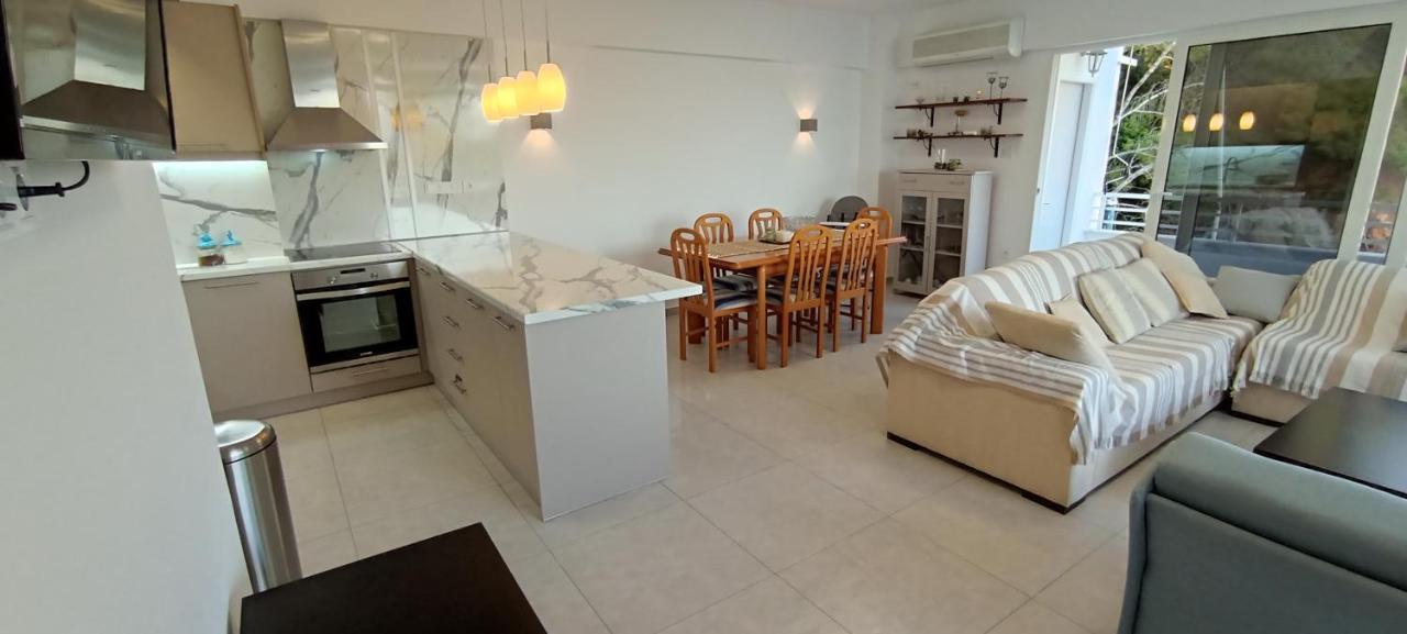 Atlas By Sea Apartment Loutraki  Exterior photo