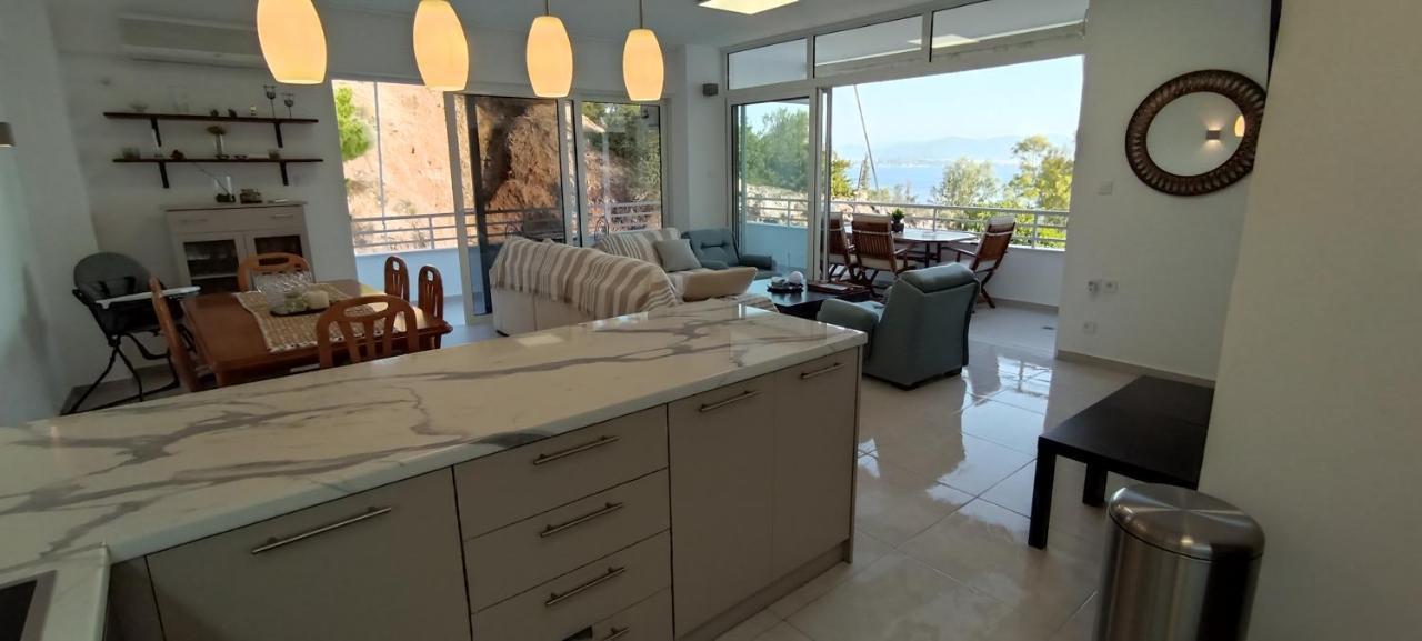 Atlas By Sea Apartment Loutraki  Exterior photo
